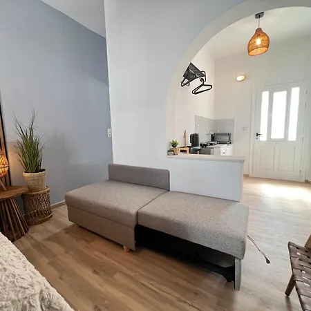 Aeolian Blu 4 * Parikia (Paros)