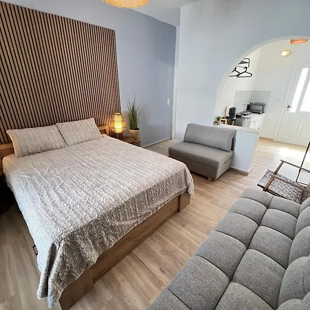 Aeolian Blu 4 Parikia (Paros)